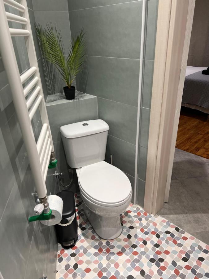 Km53 Luxury Apartments 테살로니키 외부 사진