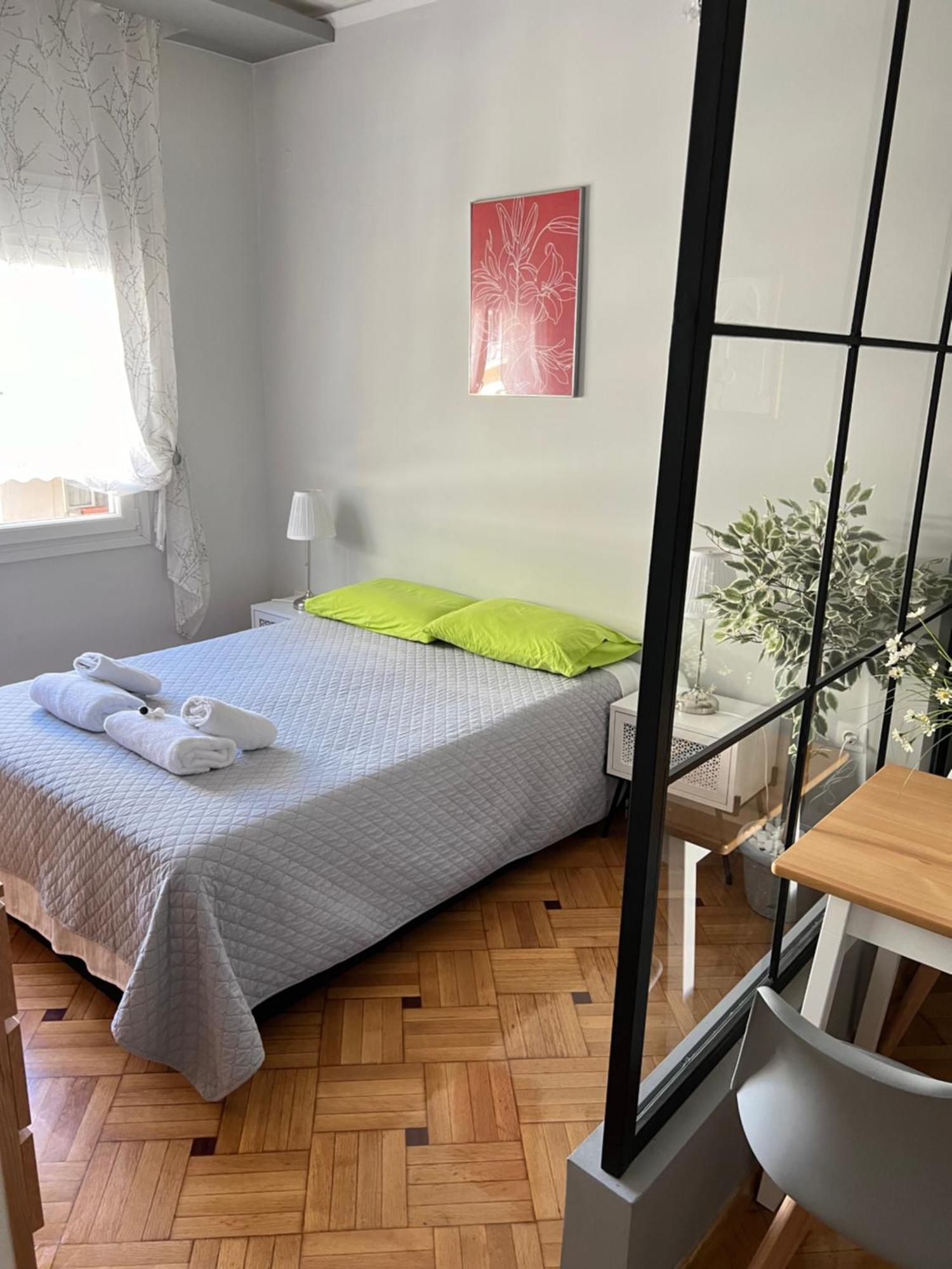 Km53 Luxury Apartments 테살로니키 외부 사진